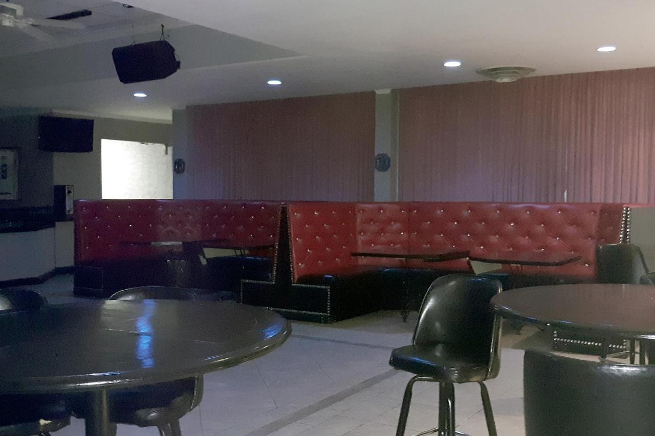Oyo Hotel O Jackson I-55 North Екстериор снимка